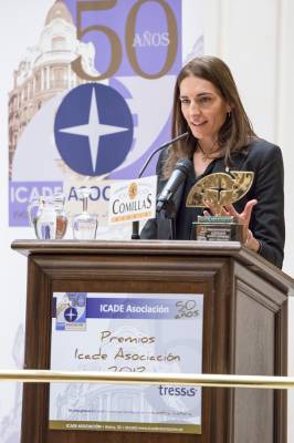 b2ap3_thumbnail_Maria-Pilar-Casado_premio-icade-2013.jpg